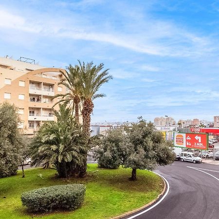 Amazing Apartment In Torrevieja With Kitchen 外观 照片
