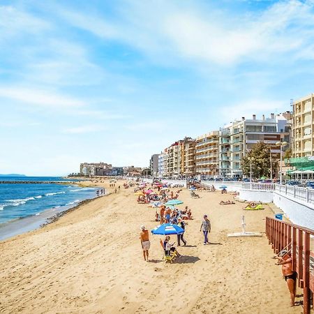 Amazing Apartment In Torrevieja With Kitchen 外观 照片